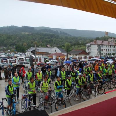 14 august: Cacica: Sosirea pelerinilor biciclişti