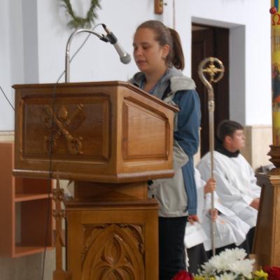 15 august: Cacica: Liturghia de consacrare a noului altar