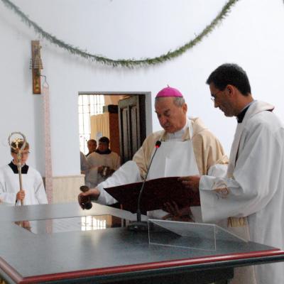 15 august: Cacica: Liturghia de consacrare a noului altar