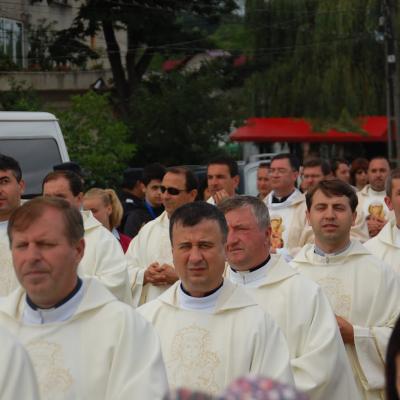 15 august: Cacica: Liturghia pontificală a hramului