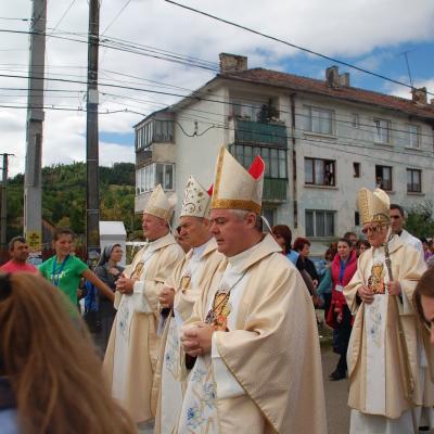 15 august: Cacica: Liturghia pontificală a hramului
