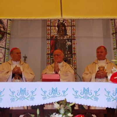 15 august: Cacica: Liturghia pontificală a hramului