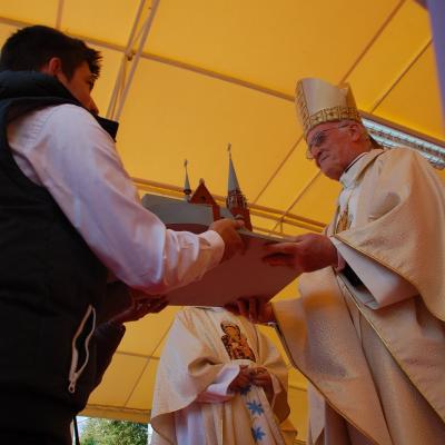 15 august: Cacica: Liturghia pontificală a hramului