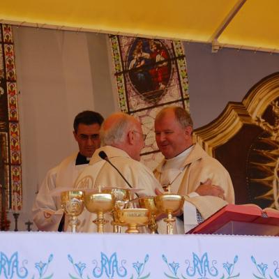 15 august: Cacica: Liturghia pontificală a hramului