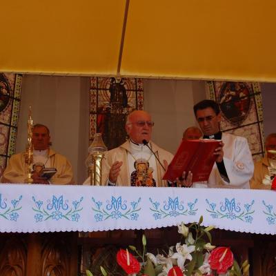 15 august: Cacica: Liturghia pontificală a hramului