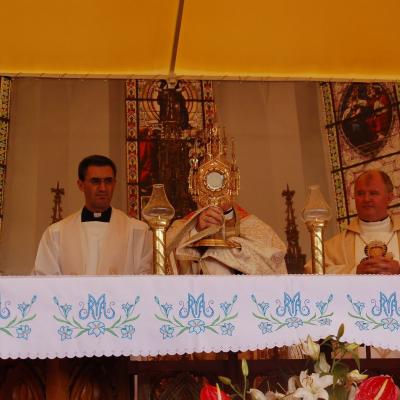 15 august: Cacica: Liturghia pontificală a hramului