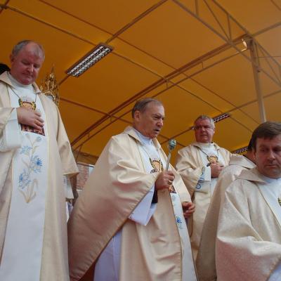 15 august: Cacica: Liturghia pontificală a hramului