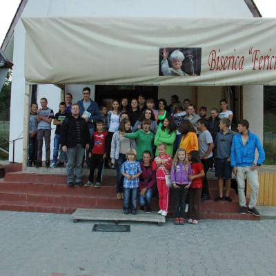 16-18 august: Adolescenţi din Iaşi în drumeţie la Poiana Micului