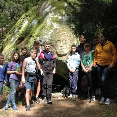 16-18 august: Adolescenţi din Iaşi în drumeţie la Poiana Micului