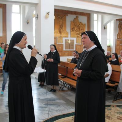 18 august: Târgu Ocna: Profesiunea perpetuă a sorei Maria Monica Butacu
