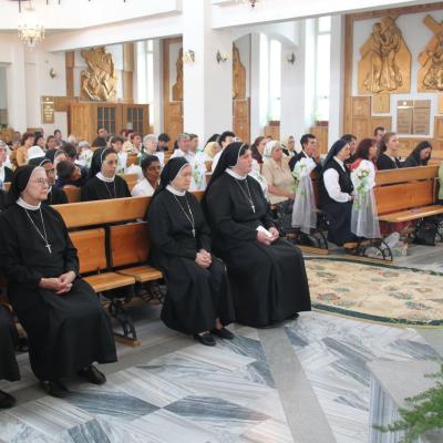 18 august: Târgu Ocna: Profesiunea perpetuă a sorei Maria Monica Butacu