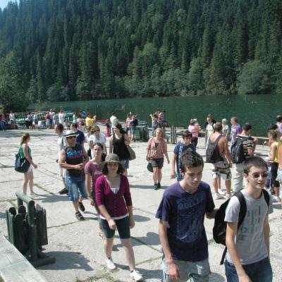 23-26 august:Tineri de la "Sf. Tereza a Pruncului Isus" din Iaşi în campus la Lacu Roşu