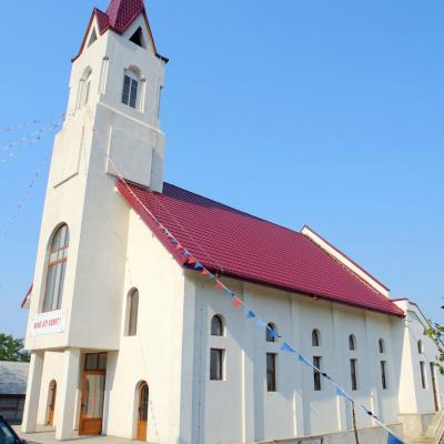 26 august: Sprânceana: Conferirea sacramentului sfântului Mir