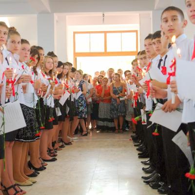 26 august: Sprânceana: Conferirea sacramentului sfântului Mir