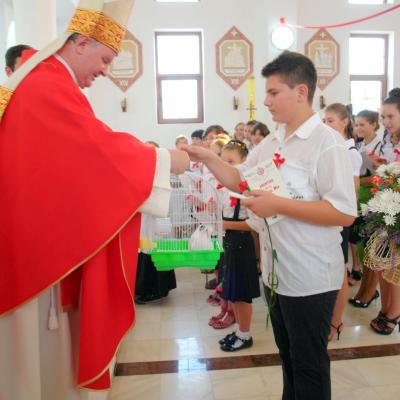 26 august: Sprânceana: Conferirea sacramentului sfântului Mir