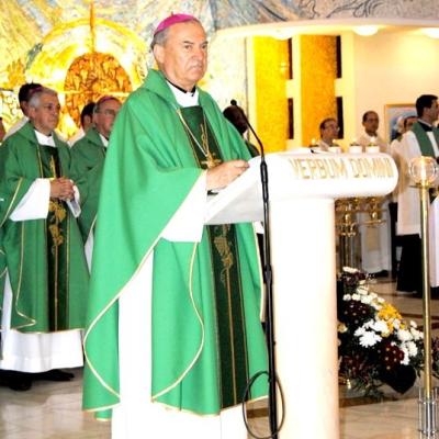 26 august: Iaşi (FIAC): Sfânta Liturghie prezidată de Eminenţa Sa card. Salvatore de Giorgi