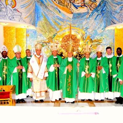 26 august: Iaşi (FIAC): Sfânta Liturghie prezidată de Eminenţa Sa card. Salvatore de Giorgi