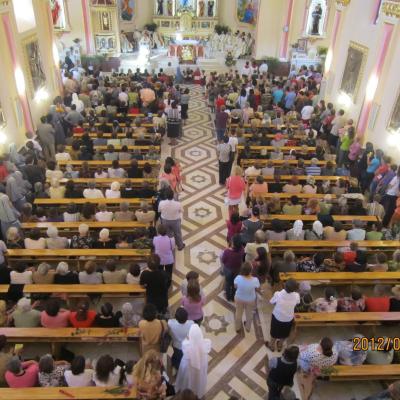 6-9 septembrie: Huşi-Corni: "Peregrinatio Mariae"