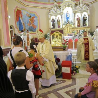 6-9 septembrie: Huşi-Corni: "Peregrinatio Mariae"