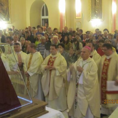 6-9 septembrie: Huşi-Corni: "Peregrinatio Mariae"
