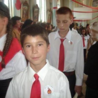 9 septembrie: Pralea: Conferirea sacramentului Mirului