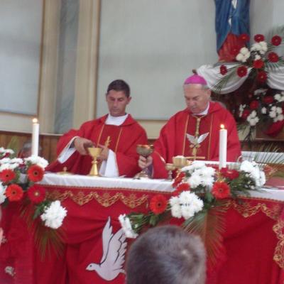 9 septembrie: Pralea: Conferirea sacramentului Mirului