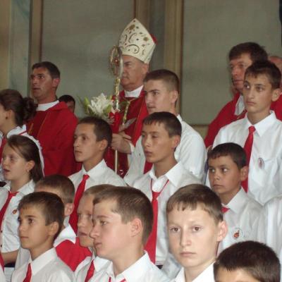 9 septembrie: Pralea: Conferirea sacramentului Mirului