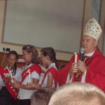 9 septembrie: Pralea: Conferirea sacramentului Mirului