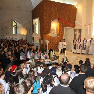 11 septembrie: Gherăeşti: Funeraliile părintelui Daniel Râtan