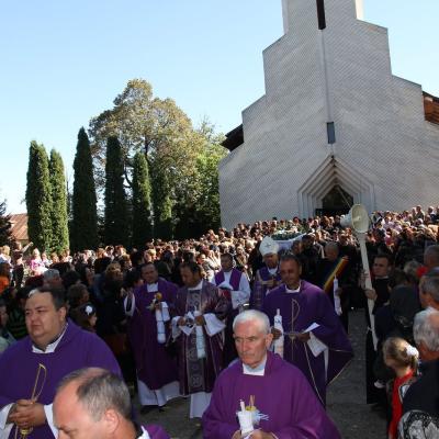 11 septembrie: Gherăeşti: Funeraliile părintelui Daniel Râtan