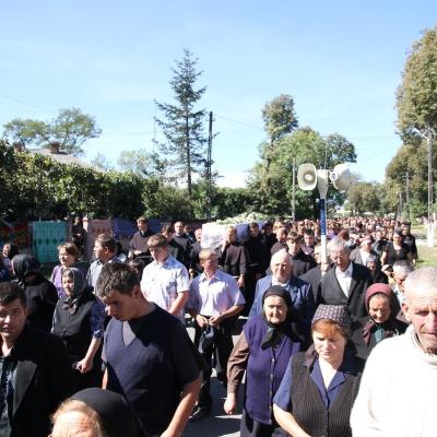 11 septembrie: Gherăeşti: Funeraliile părintelui Daniel Râtan