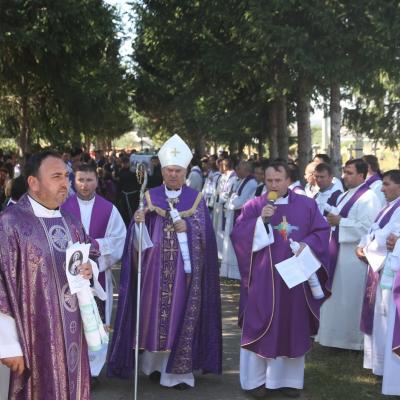 11 septembrie: Gherăeşti: Funeraliile părintelui Daniel Râtan