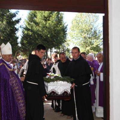 11 septembrie: Gherăeşti: Funeraliile părintelui Daniel Râtan