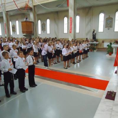 15 septembrie: Frumoasa: Conferirea sacramentului Mirului