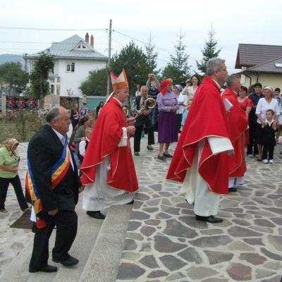 15 septembrie: Frumoasa: Conferirea sacramentului Mirului