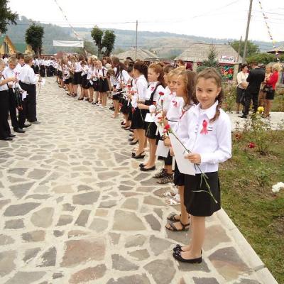 15 septembrie: Frumoasa: Conferirea sacramentului Mirului