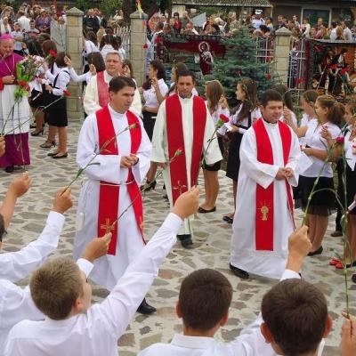 15 septembrie: Frumoasa: Conferirea sacramentului Mirului