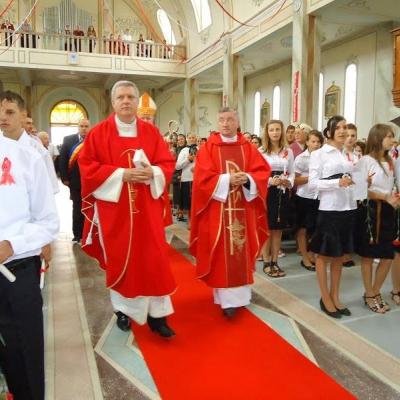 15 septembrie: Frumoasa: Conferirea sacramentului Mirului
