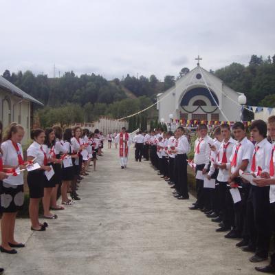 16 septembrie: Dărmăneşti: Administrarea sfântului Mir