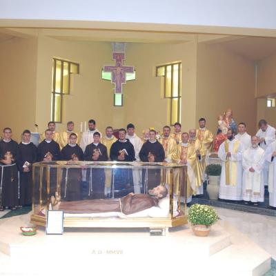 23 septembrie: Oneşti: Profesiune simplă în Ordinul Fraţilor Minori Capucini