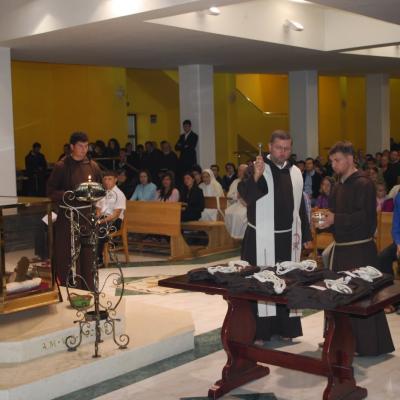 23 septembrie: Oneşti: Profesiune simplă în Ordinul Fraţilor Minori Capucini