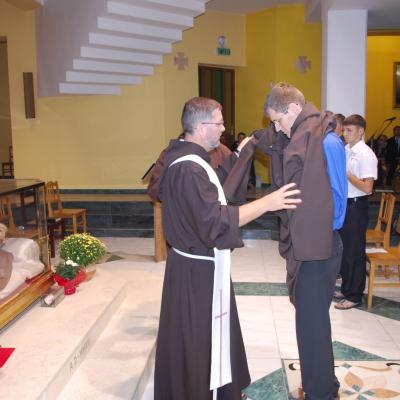23 septembrie: Oneşti: Profesiune simplă în Ordinul Fraţilor Minori Capucini