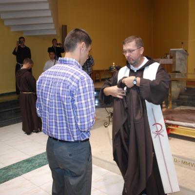 23 septembrie: Oneşti: Profesiune simplă în Ordinul Fraţilor Minori Capucini