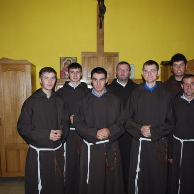 23 septembrie: Oneşti: Profesiune simplă în Ordinul Fraţilor Minori Capucini