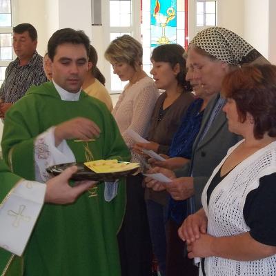 23 septembrie: Iaşi: Liturghie de deschidere a noului an şcolar la Casa Providenţei