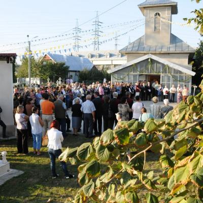 27-30 septembrie: Bacău (Izvoare): Vizita icoanei Maicii Domnului de la Cacica