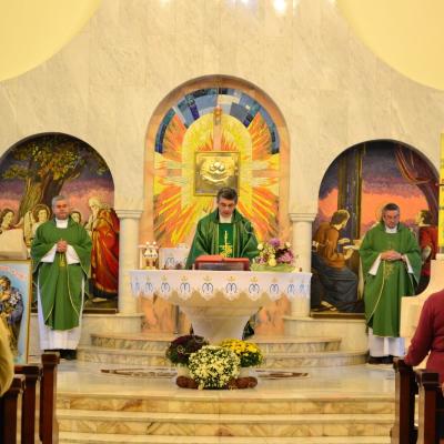 30 septembrie: Iaşi "Sfânta Tereza": Consacrarea altarului, sfinţirea bisericii şi hramul