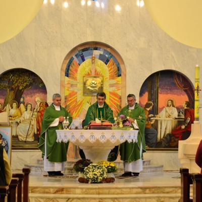 30 septembrie: Iaşi "Sfânta Tereza": Consacrarea altarului, sfinţirea bisericii şi hramul
