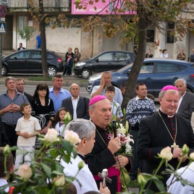 30 septembrie: Iaşi "Sfânta Tereza": Consacrarea altarului, sfinţirea bisericii şi hramul