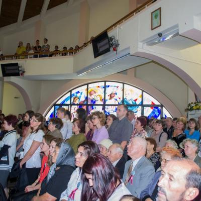 30 septembrie: Iaşi "Sfânta Tereza": Consacrarea altarului, sfinţirea bisericii şi hramul